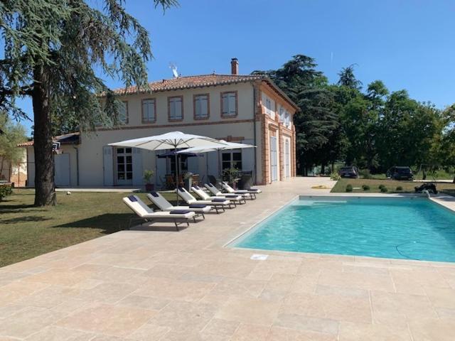 Chambre D'Hotes Et Table D'Hotes Domaine De La Terrasse Sas Et Gite Anda Montauban Lacourt-Saint-Pierre Exterior foto